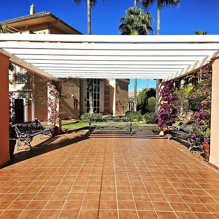 Apartment Luxury With Garden And Private Pool Pass The Keys *