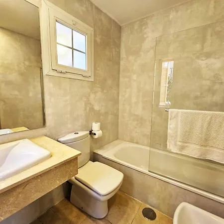 Apartment Luxury With Garden And Private Pool Pass The Keys