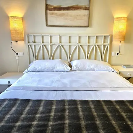 Luxury With Garden And Private Pool Pass The Keys